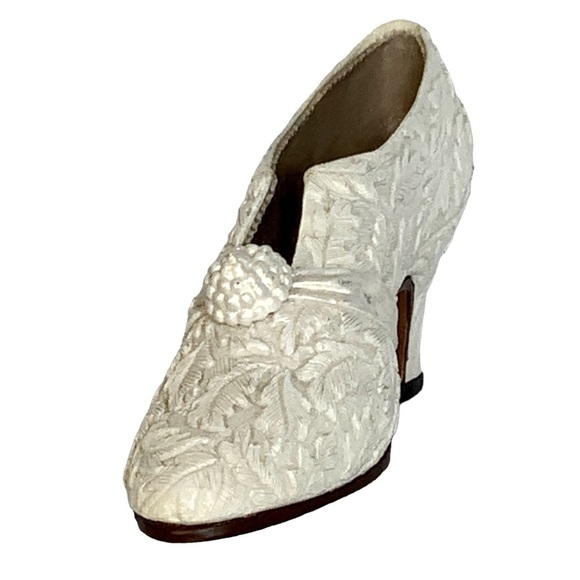Vintage Just The Right Shoe Wedding I Do Raine Miniature Collectible Ivory 1999 - Picture 6 of 12
